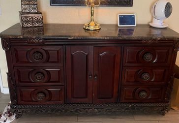 Brown dresser