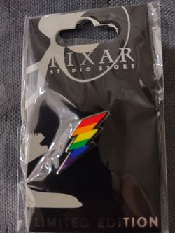 PIXAR STUDIO https://offerup.com/redirect/?o=V09SS1MuTGltaXRlZA== Edition