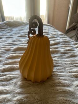 Gourd pumpkin decor