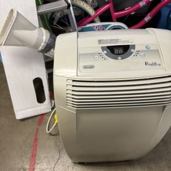 Delonghi Air Conditioner Works Great