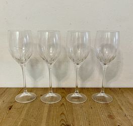  Vera Wang Crystal Wine Glasses