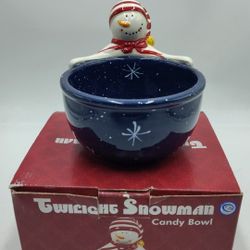 Certified International TWILIGHT SNOWMAN Candy Bowl # 6971  Mary Baxter New.
($10)