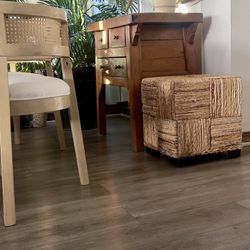 Woven Seagrass Ottoman / Table