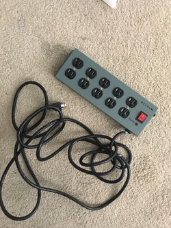Belkin 12 Outlet Power Strip