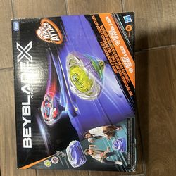 Brand New Beyblade Burst QuadDrive Beystadium Battle Set