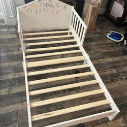 White Toddler Bed 