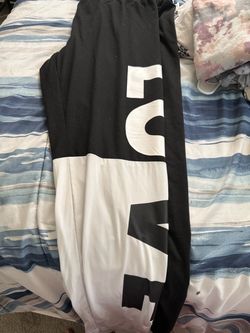 L.O.V.E leggings