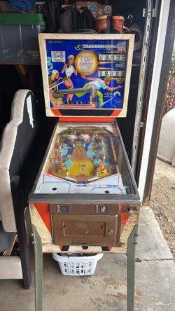 Pinball machine