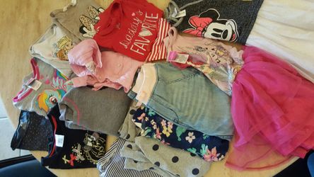 Kids size 4 (13 pieces ) $20