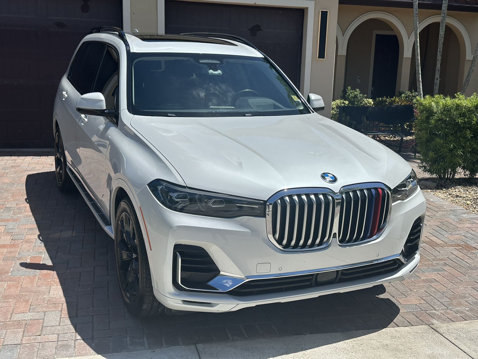 2022 BMW X7