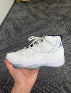 Jordan 11 legend blue