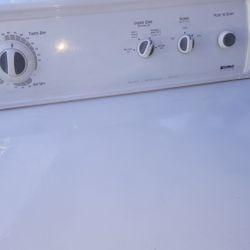 Kenmore Gas Dryer King Size Capacity And Heavy Duty Works Exelent 