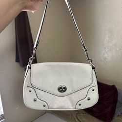 Coach Shoulder Bag – White Leather with Signature Canvas & Stud Detail