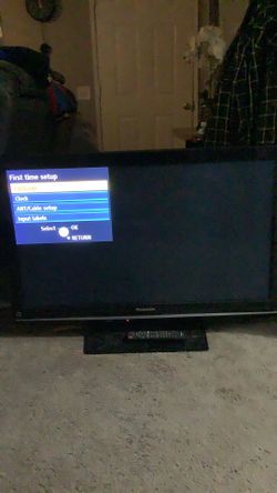 Panasonic plasma TV 42”