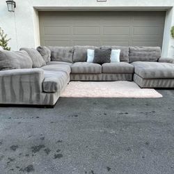Huge Gray Sectional Couch In Excellent Condition - Free Delivery 🚛