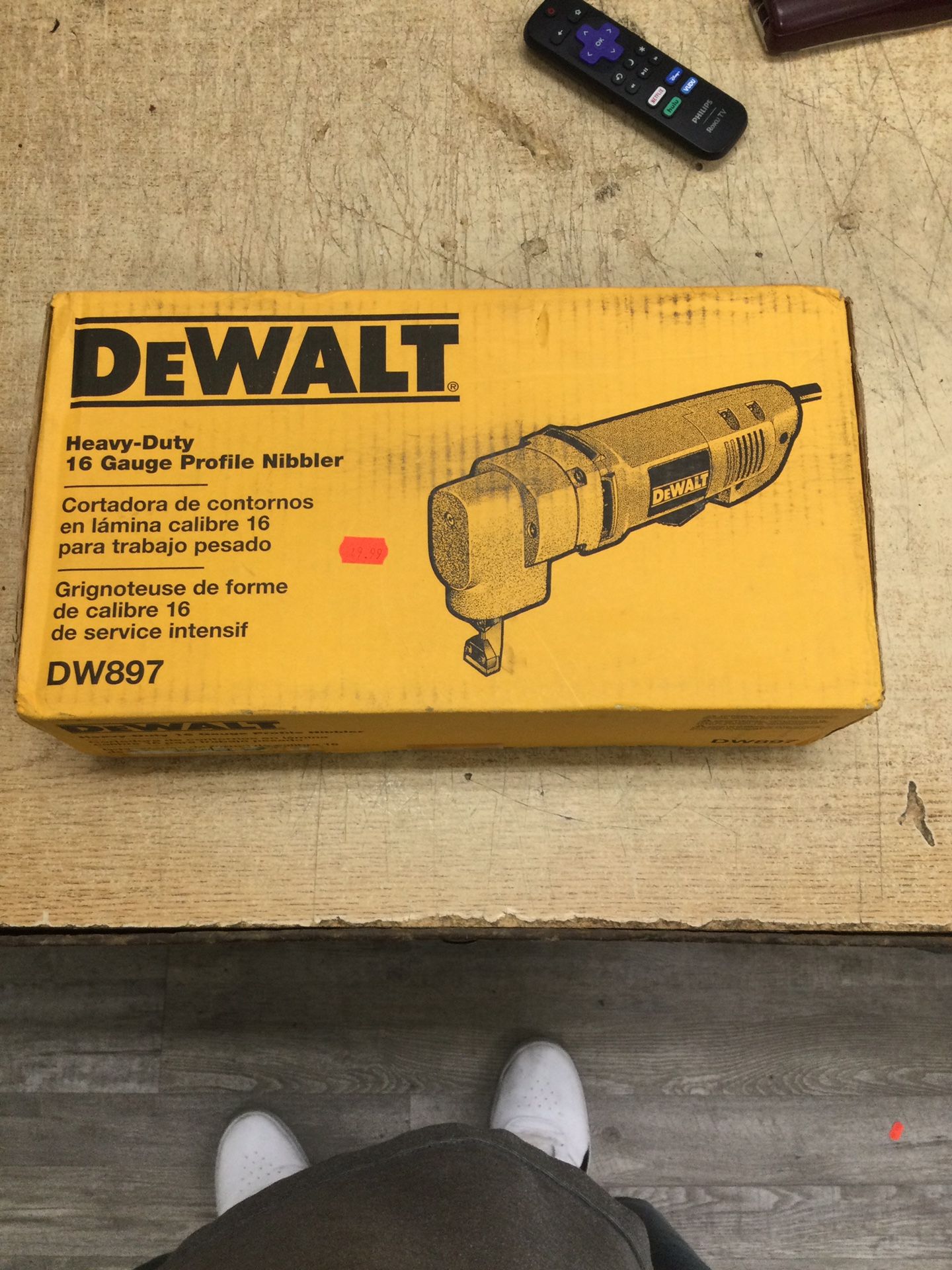 DEWALT 16 Gauge Profile Nibbler
