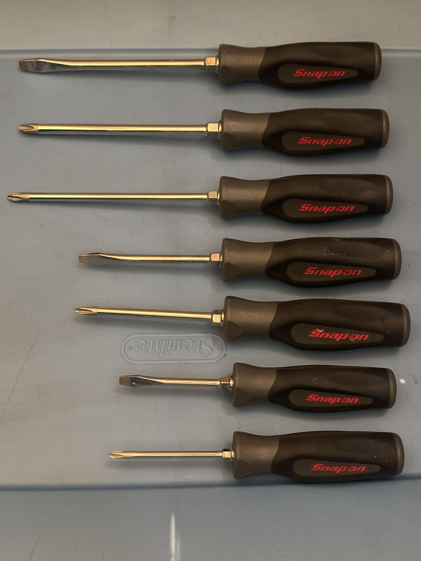 Snap-On Tools  7 Piece Combination Screwdriver Set, 3 Flats and 4 Phillips, Titanium