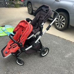 Thule Sleek Double Stroller Good Condition. 