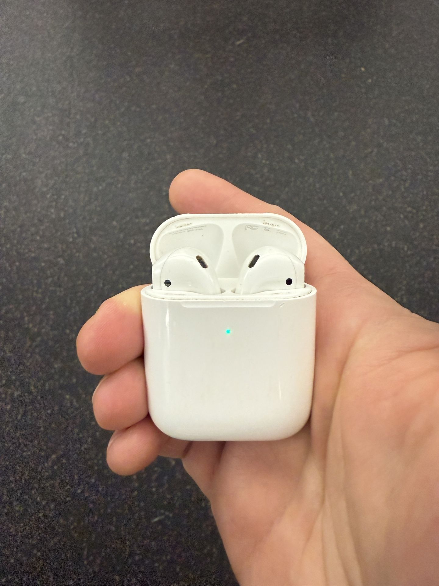 AirPods Gen 1