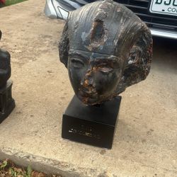 Pharos Statue 