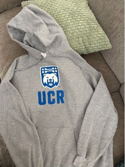 UCR hoodie sweatshirt, XL