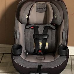 LIKE NEW SAFETY 1ST CONVERTIBLE CAR SEAT!! 