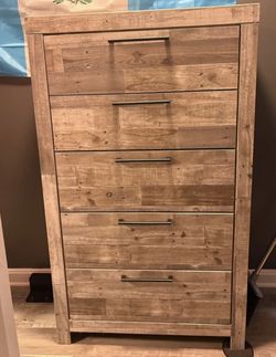 Calvin Gray 5 Drawer Chest and nightstand