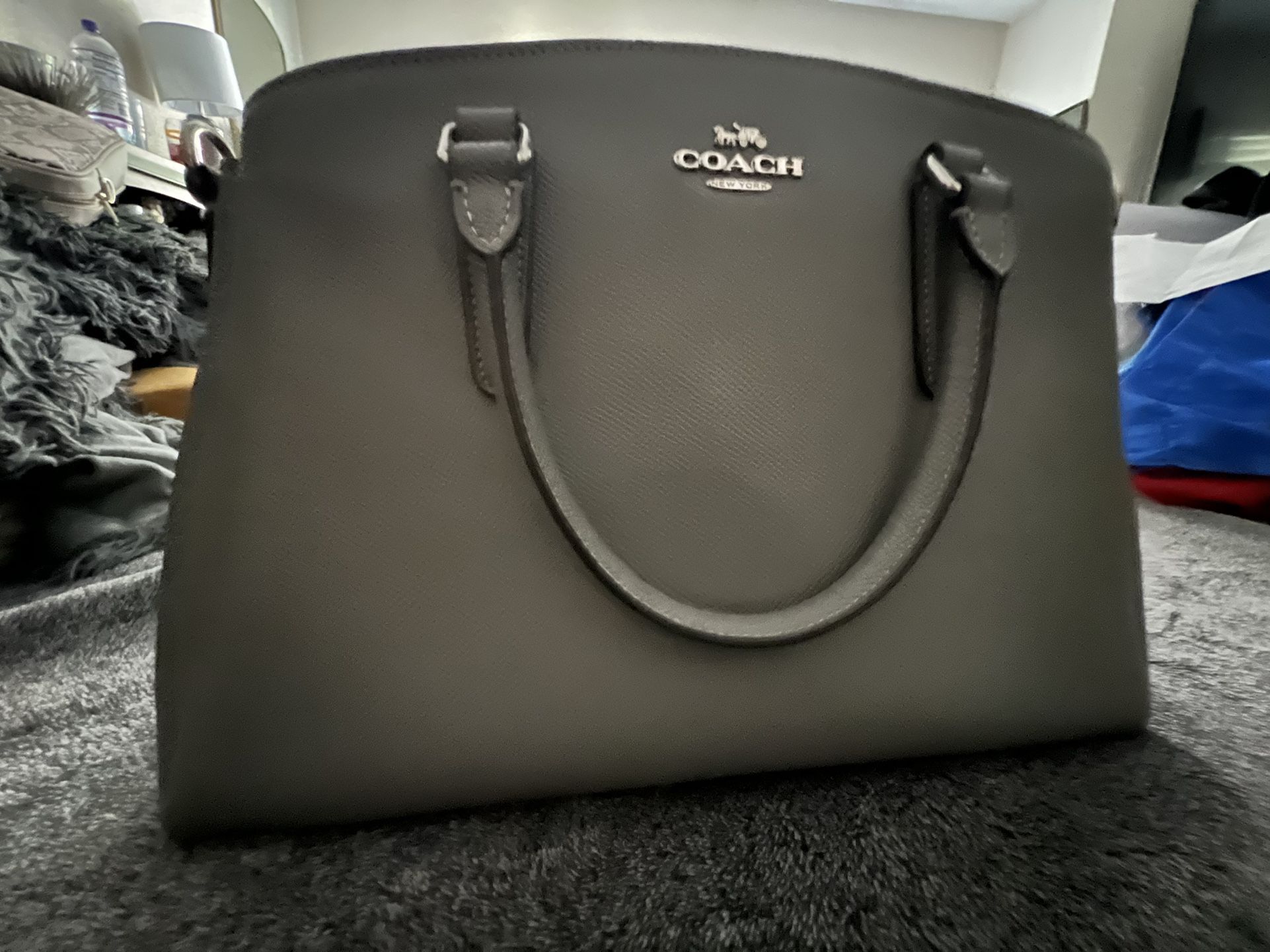 Womens Coach Over Shoulder Purse!!