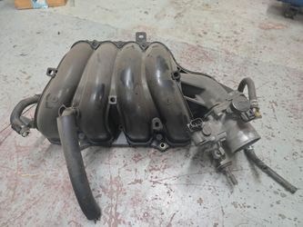 Toyota intake manifold 2AZ motor