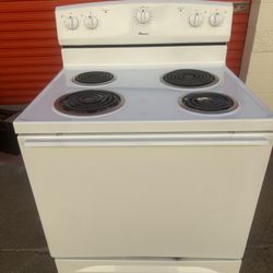 Amana Electric White Stove 