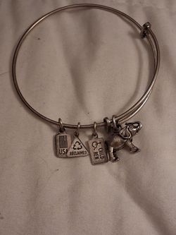 Elephant charmed bracelet