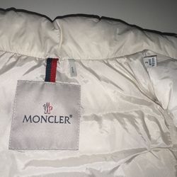 Moncler 