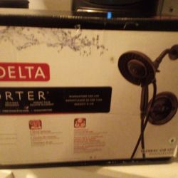 Delta Porter Shower (4 Spray Adjustable Settings)