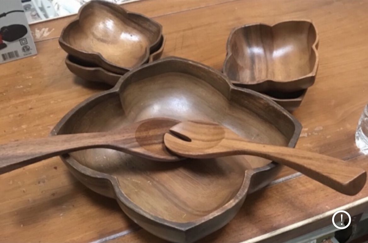 Set of Seven Midcentury Hawaiian Monkeypod Wood Bowls