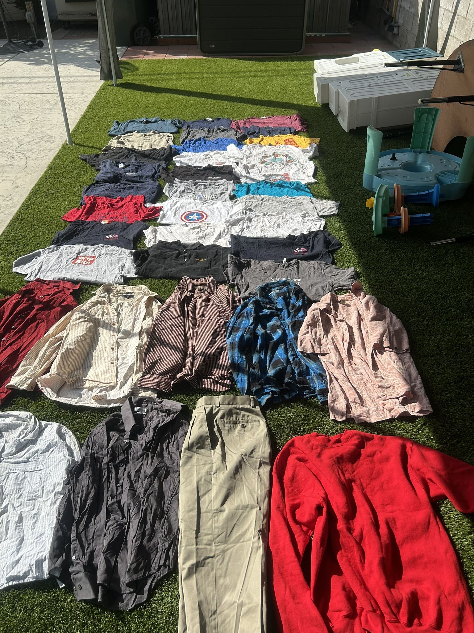 Lote mixto ropa de hombre 37 piezas $15 Mix Clothing Men’s Bundle Lot