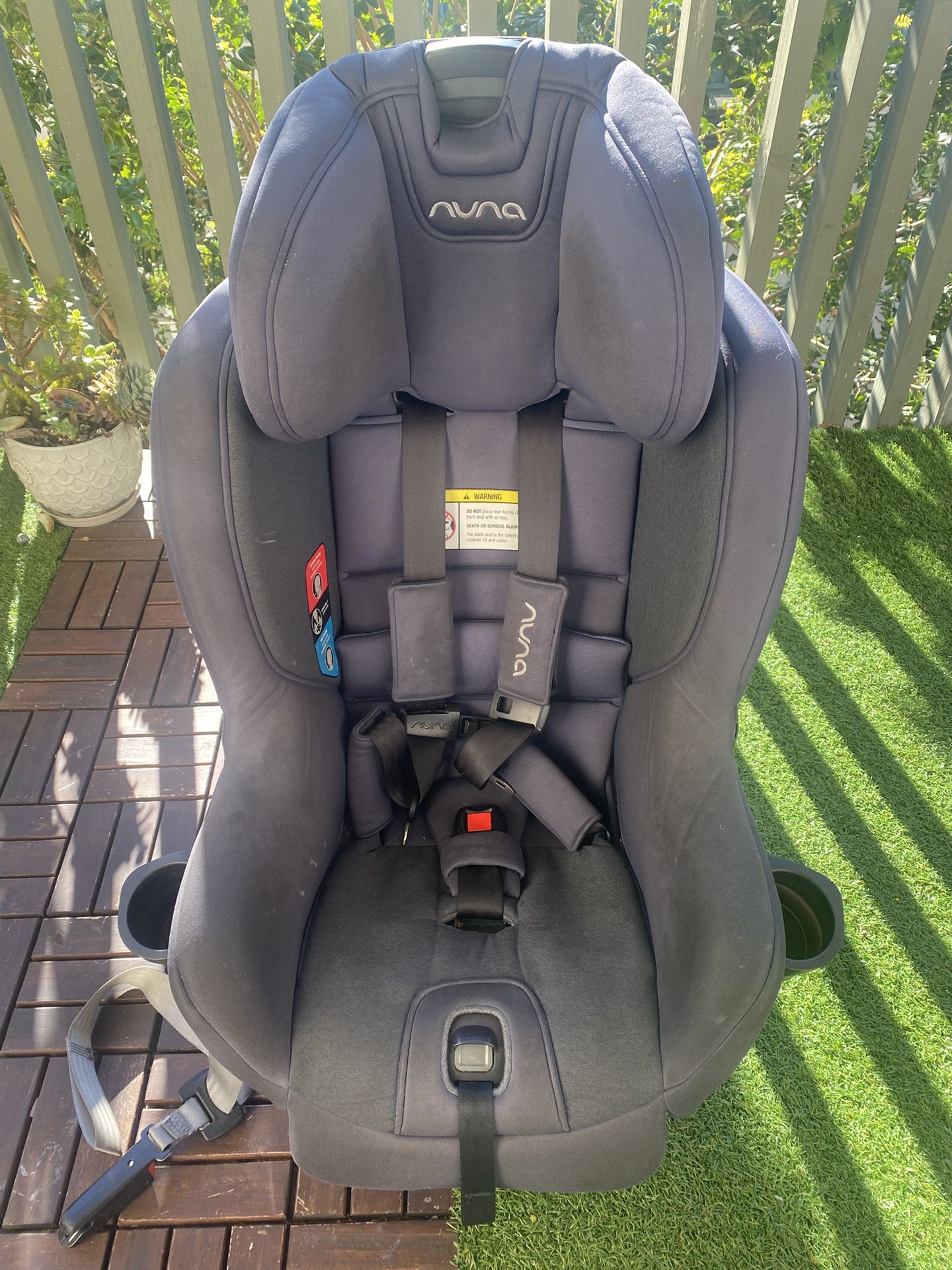 Nuna Rava Convertible Baby Car Seat 💺