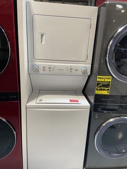 Electric Washer/Dryer Laundry Center