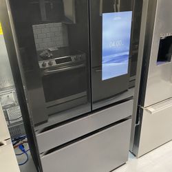 Samsung Matte Black BeSpoke 4-Door French Door Refrigerator (23 Cu. Ft.)