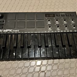 AKAI MPC Mini