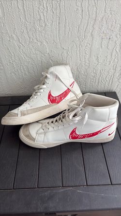Classic vintage-style Nike Blazer Mid '77 high-tops Size 11 US