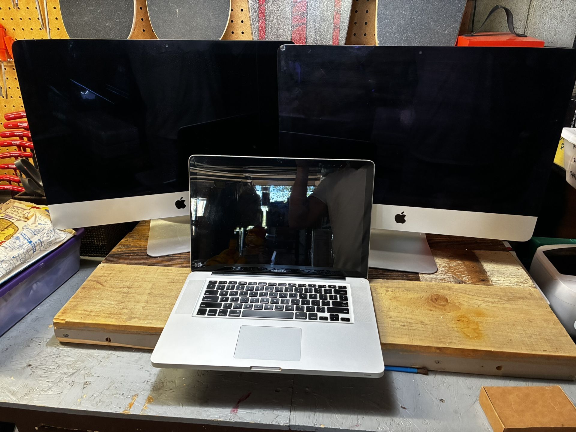Two 2015 IMacs And A Macbook Pro