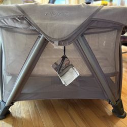 Nuna Bassinet for Baby