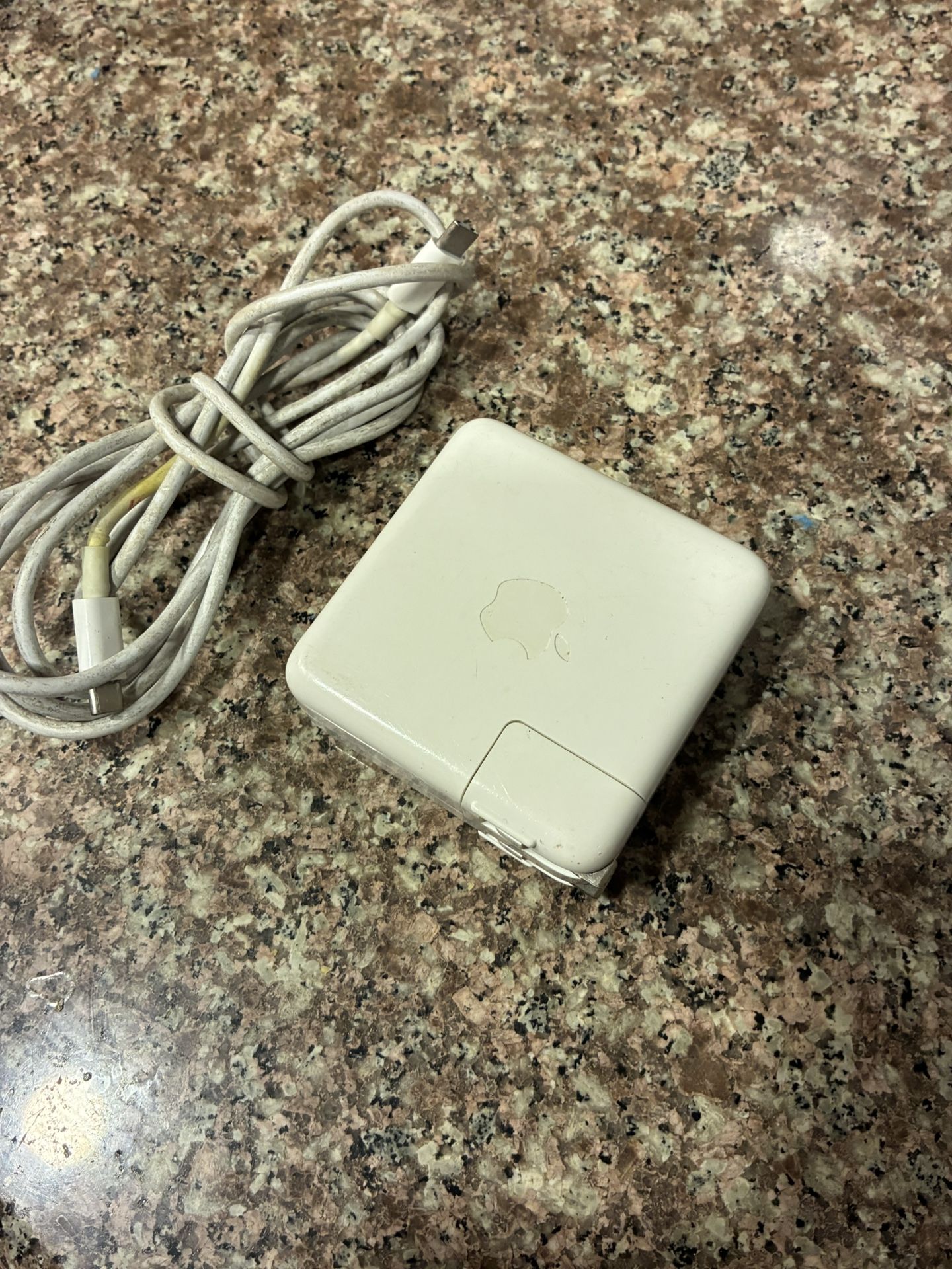 Original 61W USB-C AC Adapter Charger for Apple MacBook Pro 13" A1718 A1947