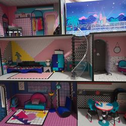 L.O.L. Surprise Dollhouse