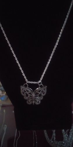 Silver 925 butterfly with necklace