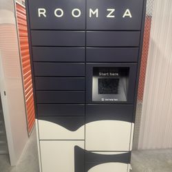 Roomza Smart Locker – Electronic Storage System (Great Condition!)