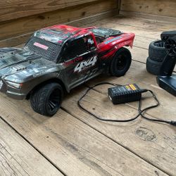 Arrma Senton  4x4