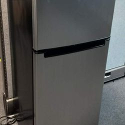 Magic Chef mini fridge