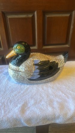 Bordallo pinheiro soup duck server