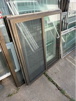 Aluminum window